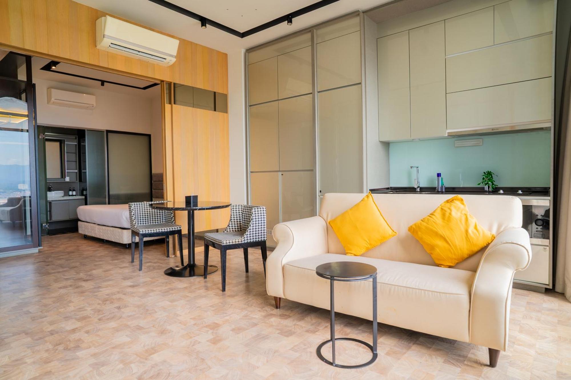 Apartamento Expressionz Klcc By Mana-Mana Kuala Lumpur Exterior foto
